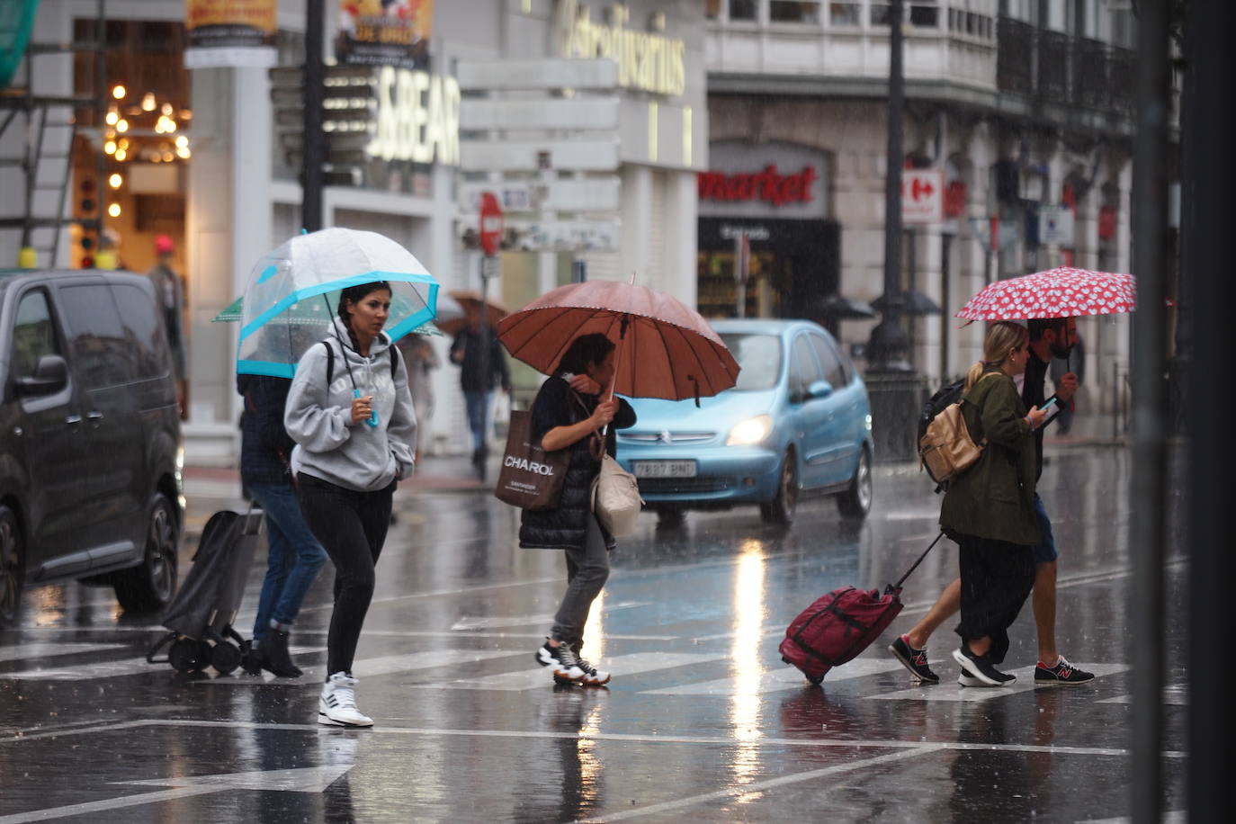 Fotos: La lluvia llega a Cantabria un día después de entrar el otoño