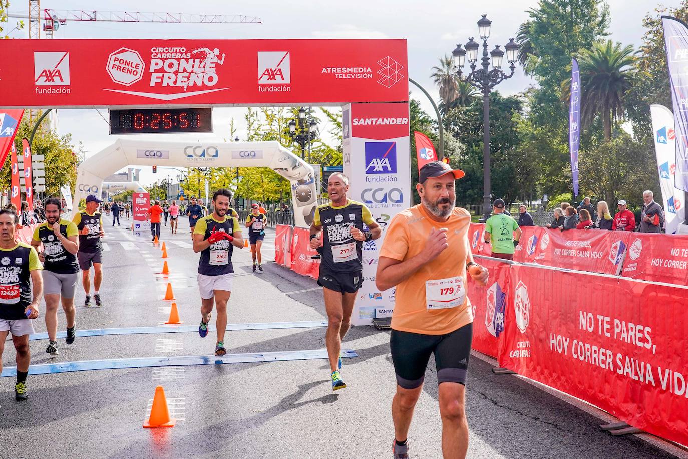 Fotos: Imágenes de la carrera Ponle Freno en Santander