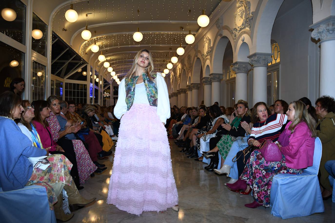 La firma gallega de moda infantil 'La Martinica' fue la encargada de inaugurar los desfiles en el Hotel Real, en los que también participaron la creadora asturiana Elisa Álvarez ('Cyrana') y las cántabras Ana Cuevas ('Ana Ikigai') y Zoa Madrazo ('My Closet')