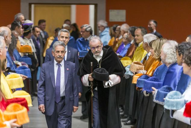 La Universidad de Cantabria se viste de gala para empezar un nuevo ciclo