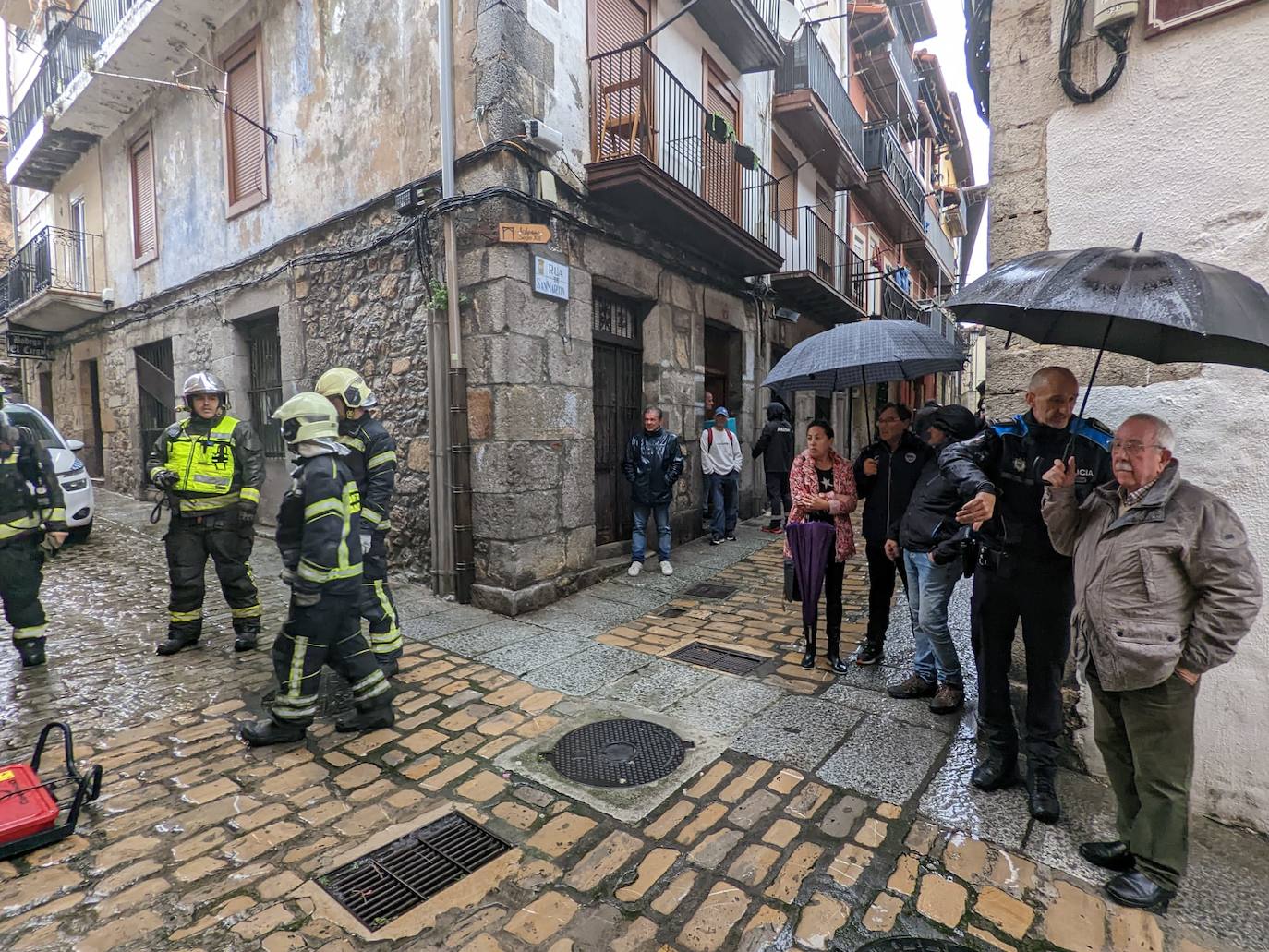 Fotos: Incendio en el establecimiento Dolce Vita de Laredo