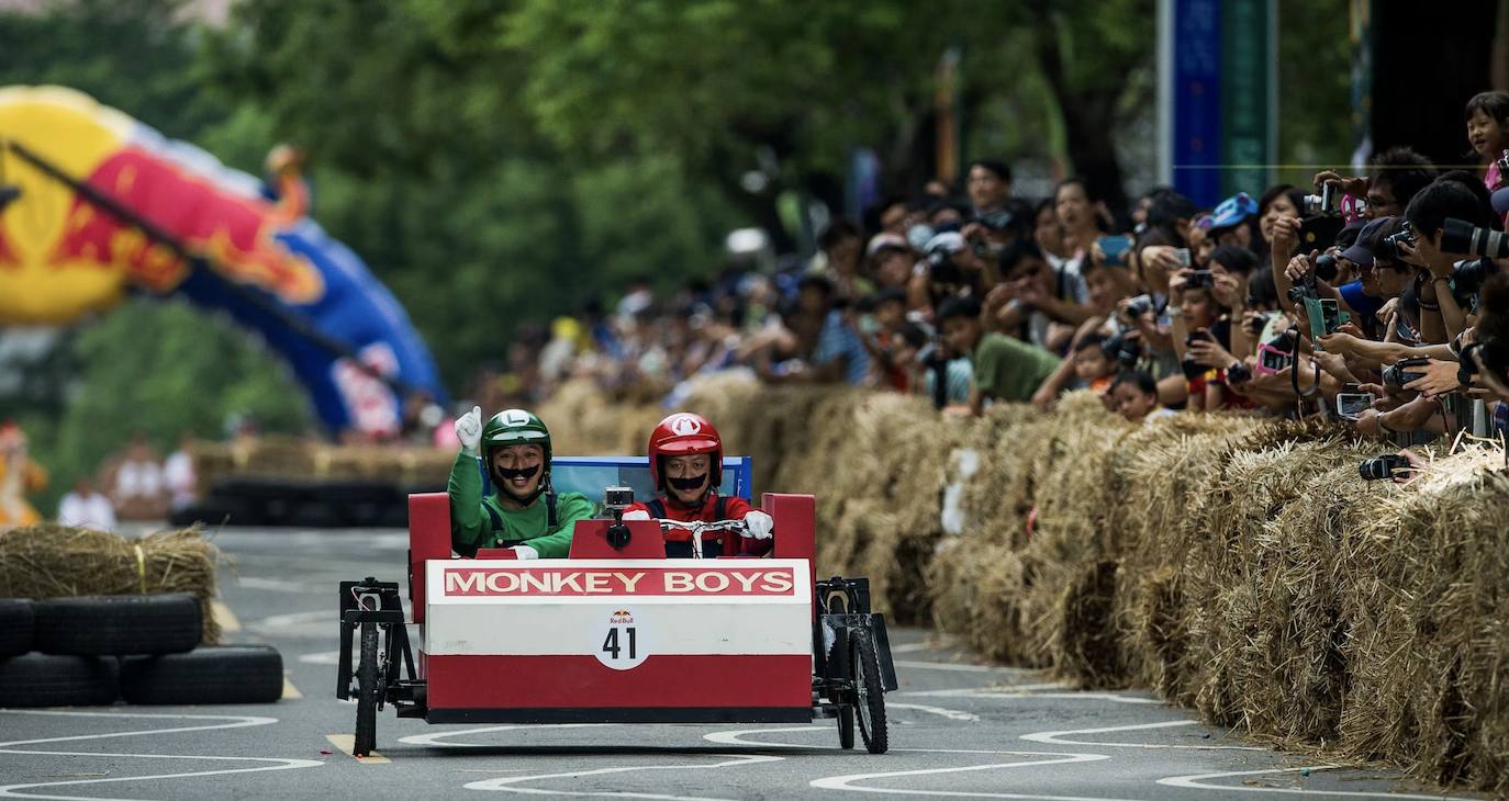 Fotos: Así son las carrera de Autos Locos de Red Bull