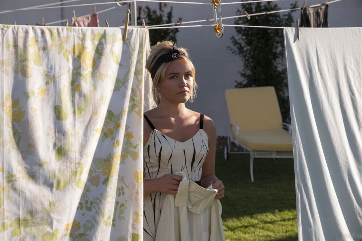 Florence Pugh protagoniza 'No te preocupes querida'.