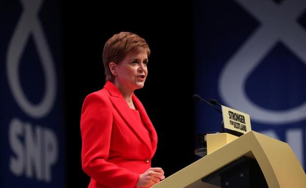 Sturgeon obedecerá al Supremo sobre su petición de referéndum 