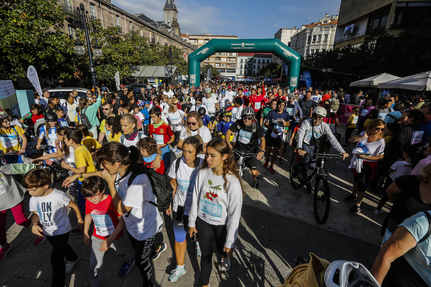 Fotos: Imágenes de la Marcha de Amat en Torrelavega