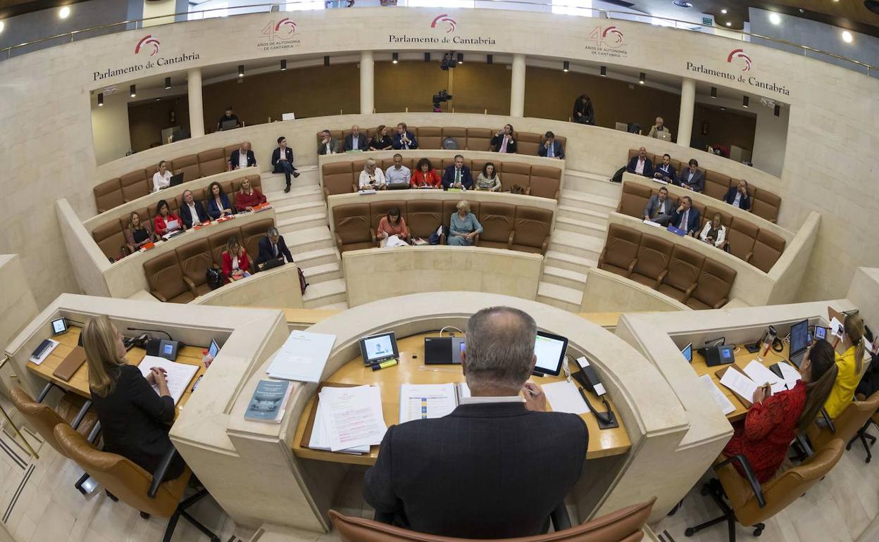 Vista del Parlamento regional durante una sesión.