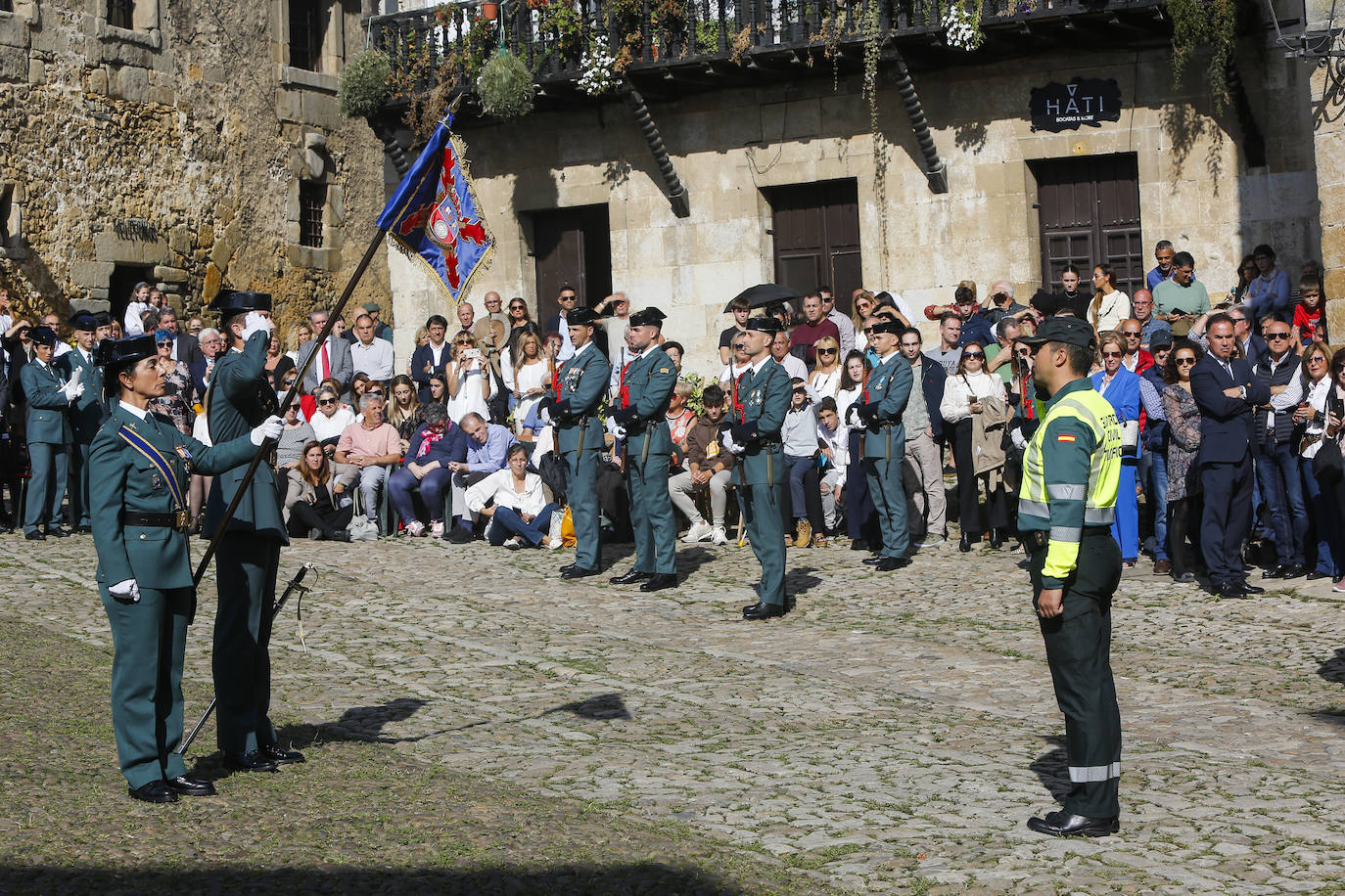 Fotos: Imágenes del acto de la Guardia Civil en Santillana del Mar