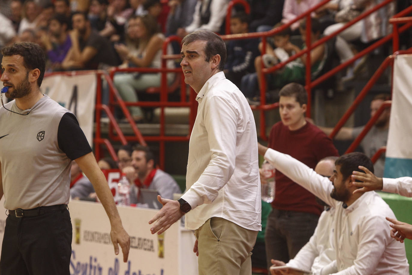 Los cántabros, con pocos fallos en defensa y valientes en ataque, vencer a los de Lolo Encinas a pesar de un último cuarto complicado