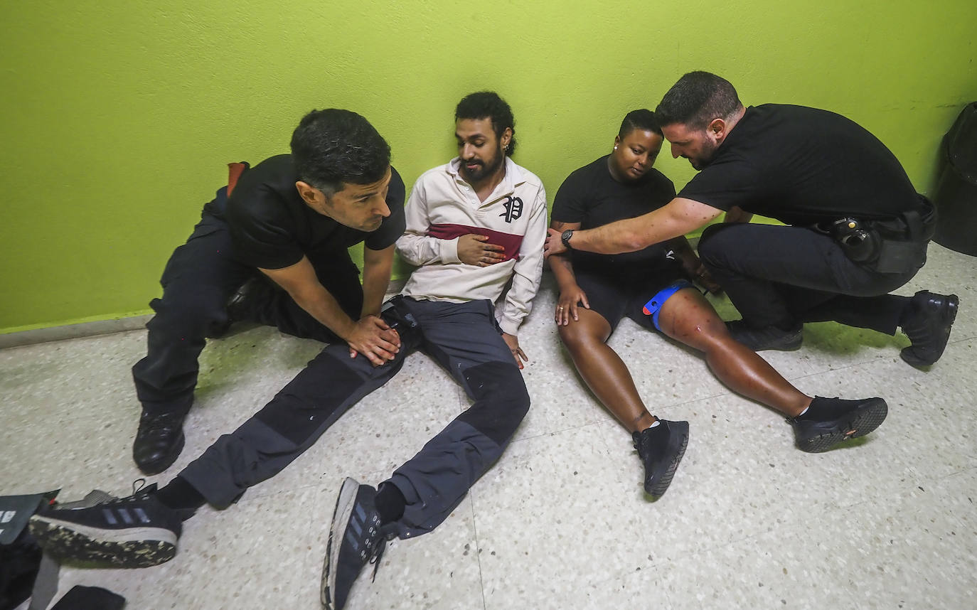 Fotos: Dos terroristas y cuatro muertos