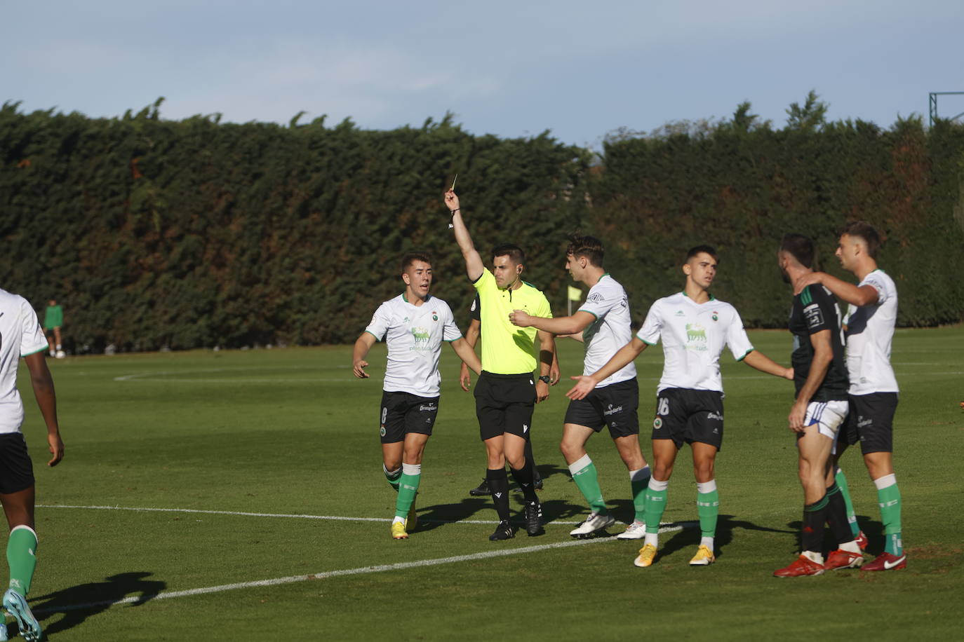 Fotos: La Gimnástica se impone al Rayo Cantabria