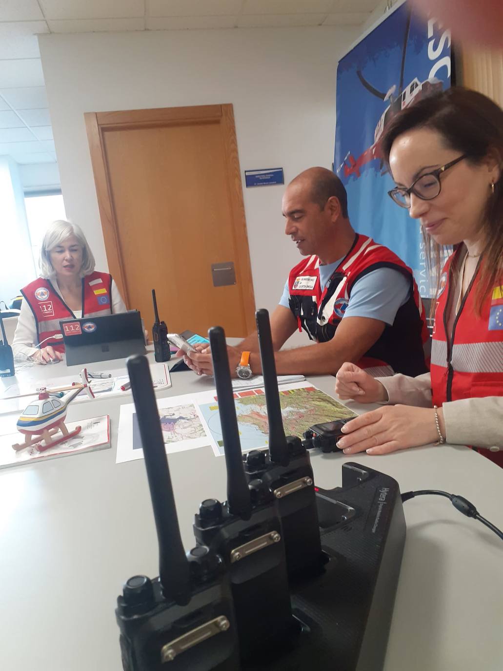 Fotos: Supervisión de la alerta en la sede del 112