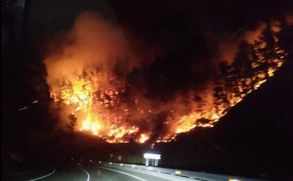 Incendio esta pasada noche en Arenas de Iguña.