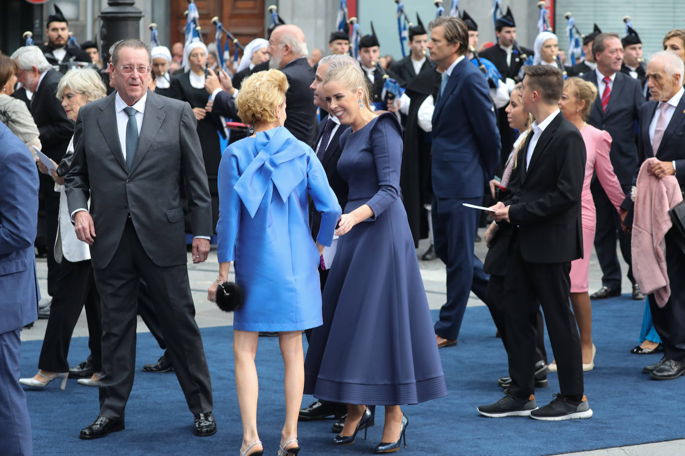 Fotos: Los diseños que pisaron la alfombra azul de los Premios Princesa