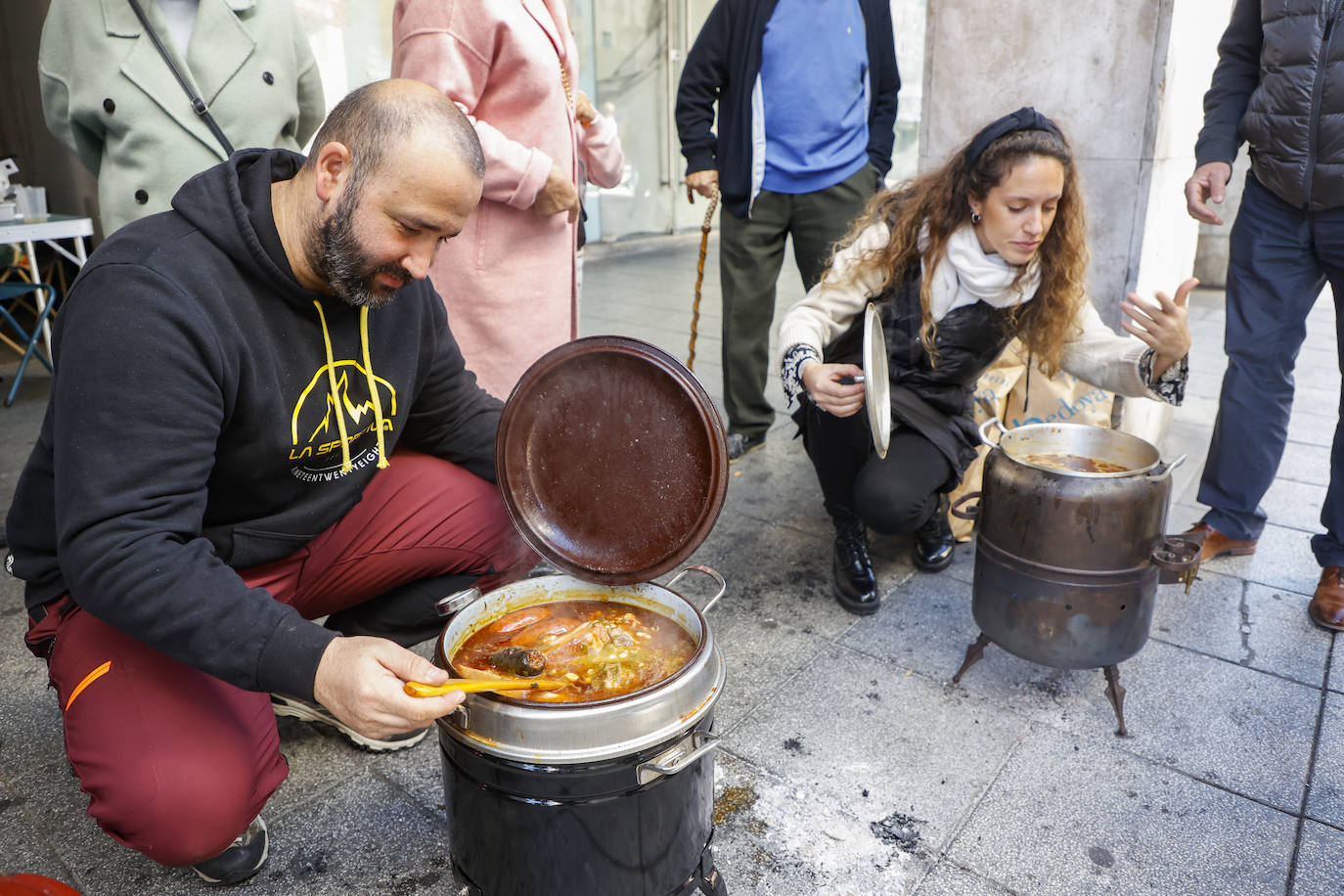 El programa incluyó diversas actividades, entre las que destacó un concurso de ollas ferroviarias en la Plaza Mayor y su entorno, que tuvo cerca de medio centenar de inscritos.