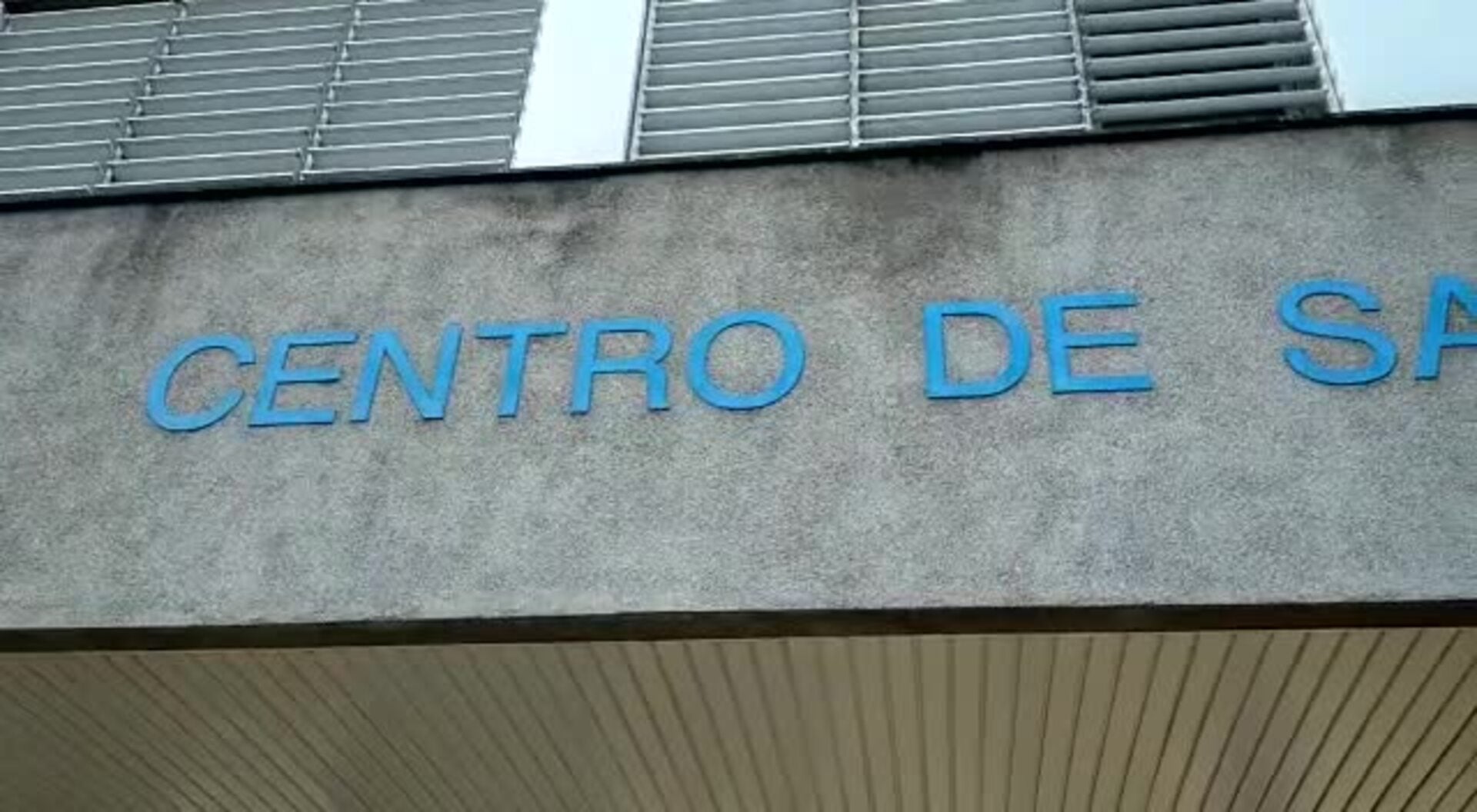 Abre el centro de salud de la calle Vargas en el primer día de huelga