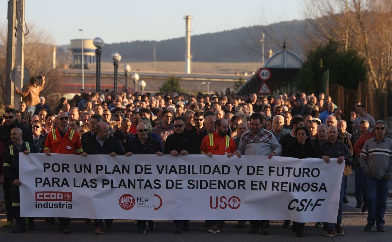 Imagen de archivo de una manifestación celebrada en Reinosa en 2019 por el futuro de Sidenor.