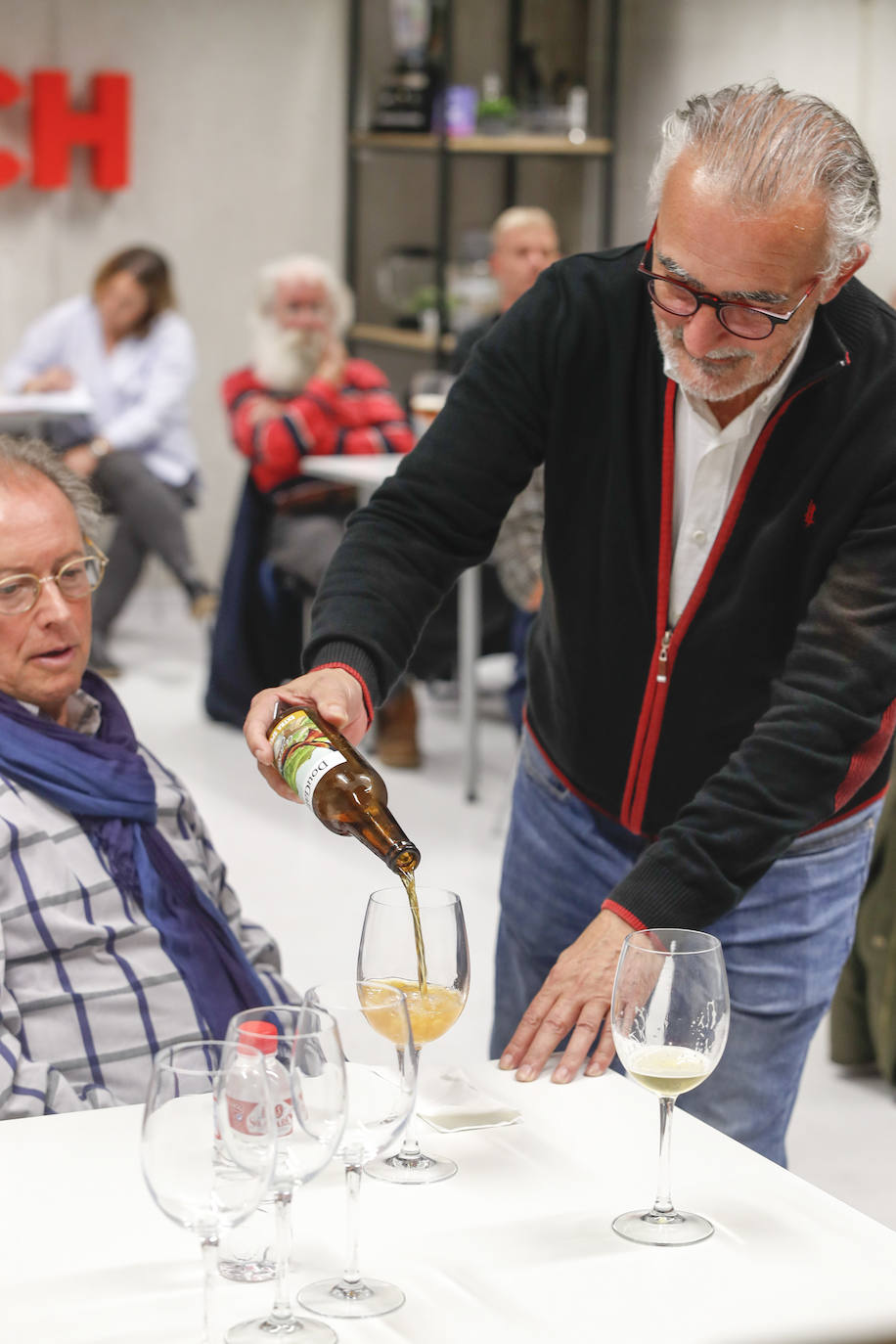 Fotos: La cata de cervezas artesanas de Las Carolinas, en imágenes