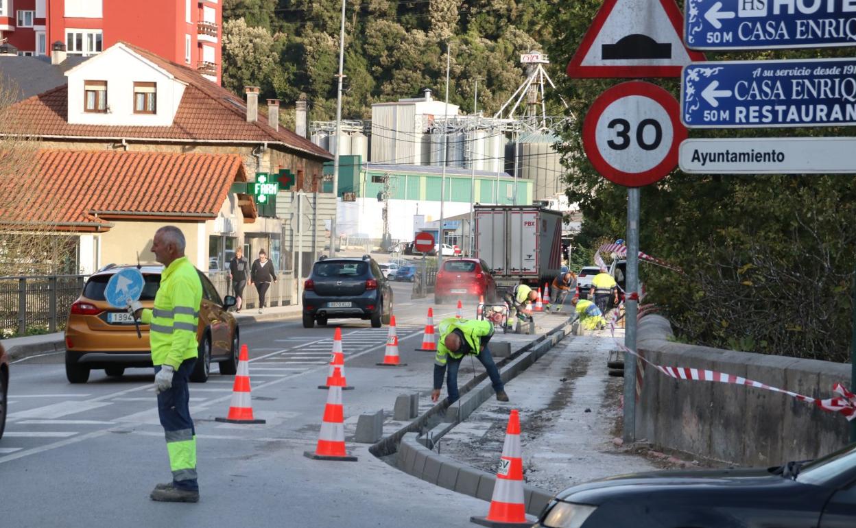 Los operarios comenzaron las labores esta semana. 