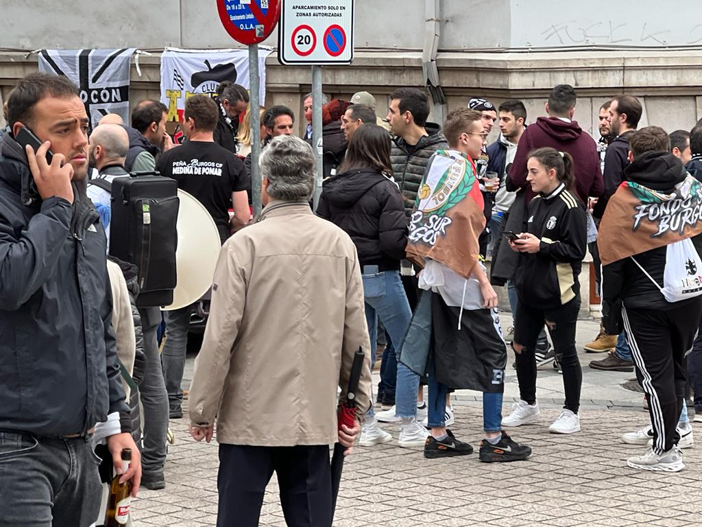 Fotos: Los aficionados del Burgos disfrutan de Peña Herbosa