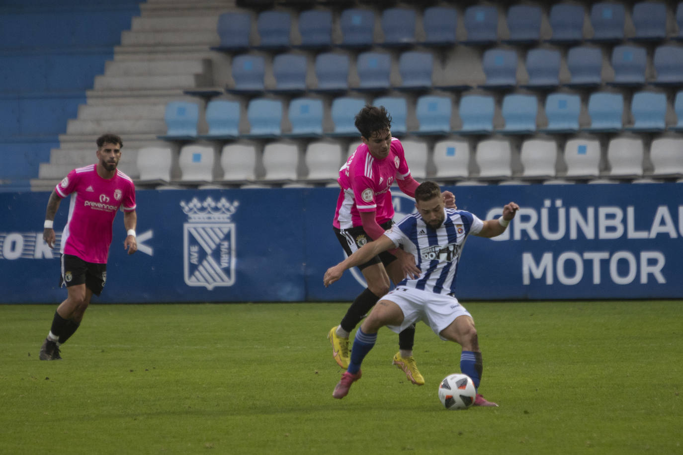 Fotos: Las mejores imágenes del partido Gimnástica-Burgos Promesas