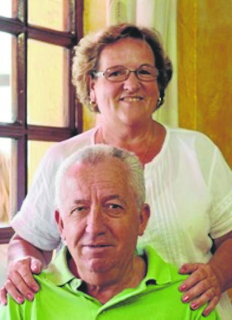 Imagen - Manolo García junto a su esposa, Asunción Montes .