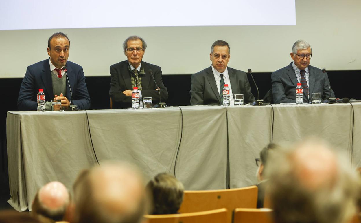 Desde la izquierda, Javier López Estrada, Manuel Ángel Castañeda, Íñigo Noriega y Rafael Puyol.