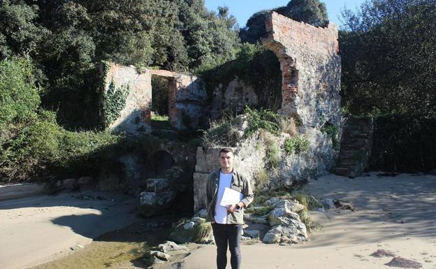 Daniel Niño, en el molino de San Juan de la Canal, en Bezana. 