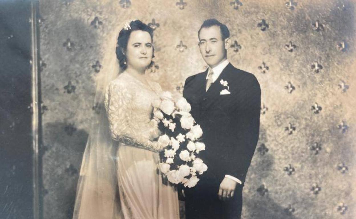 Boda de Aquilino Gómez y su esposa Carmen, también de origen meracho. 