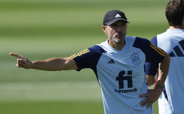 Luis Enrique, en un entrenamiento. 