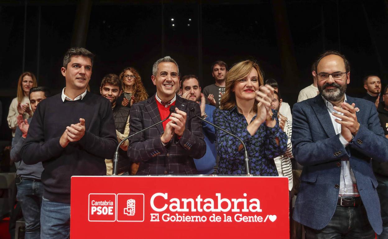 Daniel Fernández, Pablo Zuloaga, Pilar Alegría y José Luis Urraca, ayer, durante la presentación de los tres candidatos. 