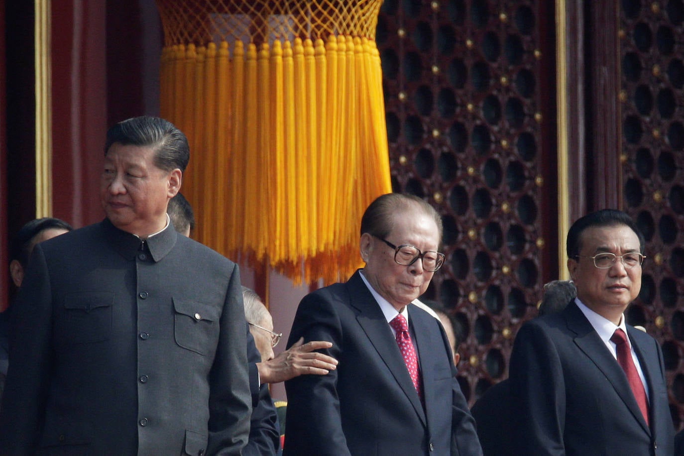 Con Xi Jinping en el desfile de conmemoración del 70º aniversario de la República Popular de China. Fue su última aparición en público