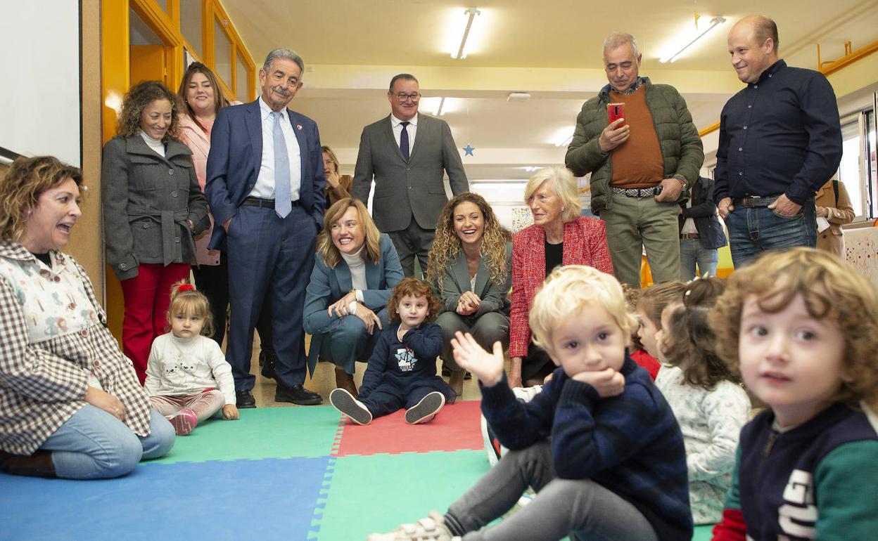 La ministra en Arenas de Iguña