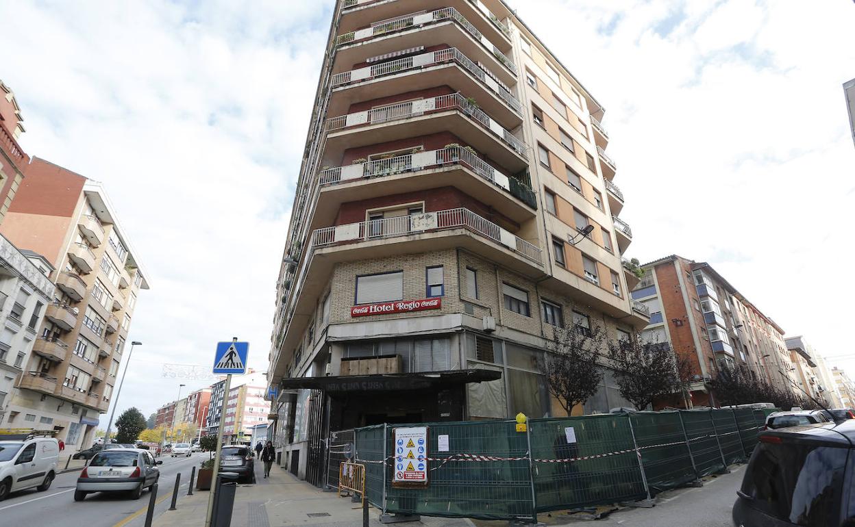 El edificio, situado en el barrio de La Inmobiliaria, se encuentra en obras desde hace varias semanas. 
