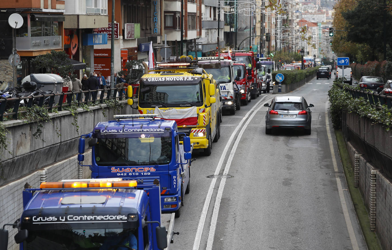 Fotos: Protesta de los gruistas en Santander