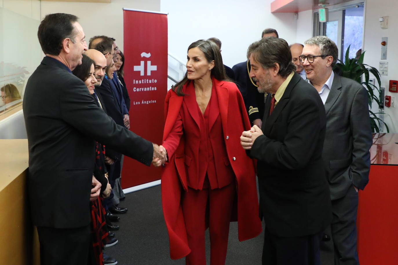 Fotos: Doña Letizia recupera en Estados Unidos el traje rojo que alarga la figura