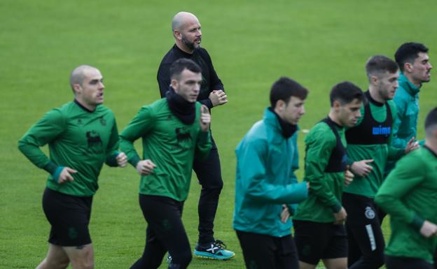 Este es José Alberto, el nuevo entrenador del Racing