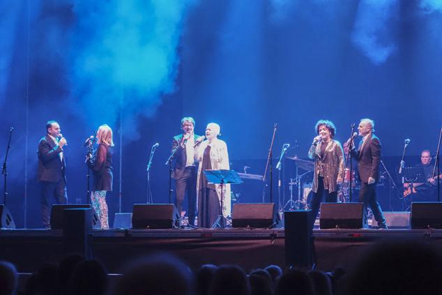 Mocedades, durante su concierto en Santander