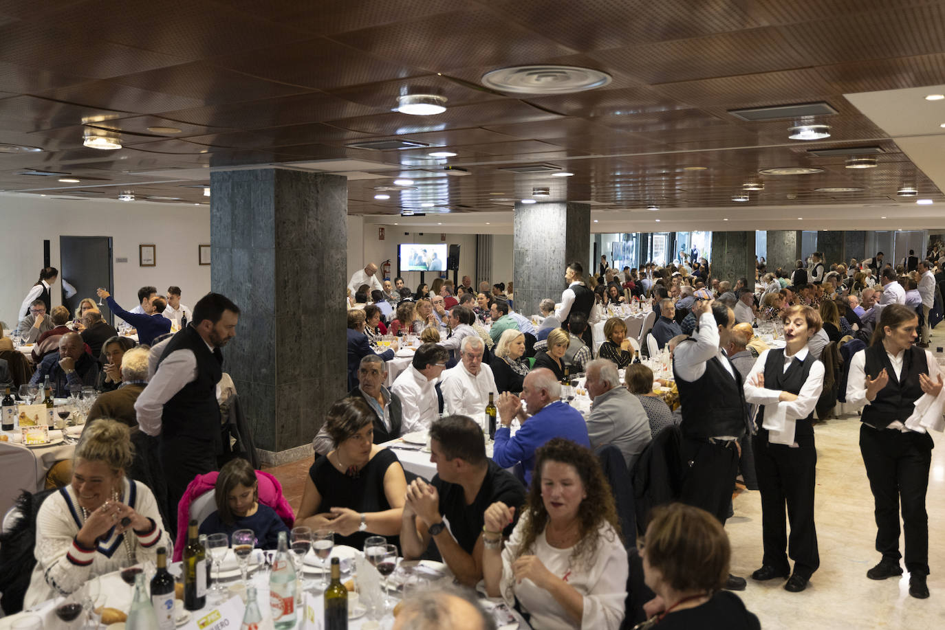 La comida del PRC tuvo lugar en el Milagros Golf de Mogro