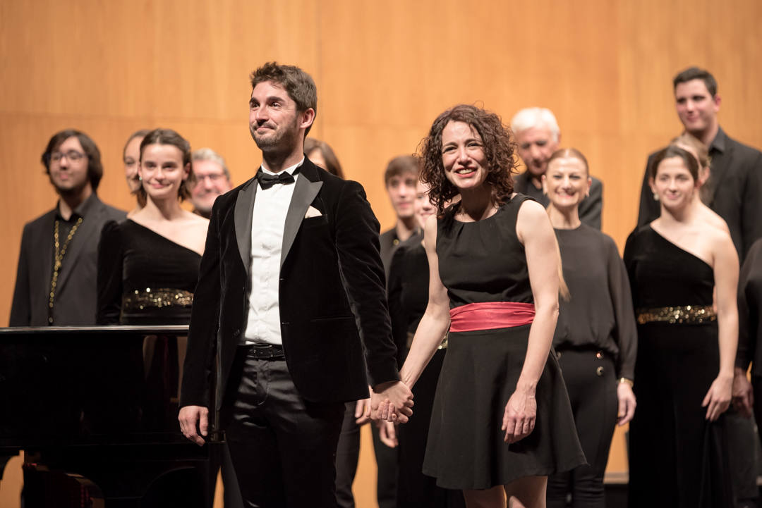 César Marañón, director del Coro Joven de Santander y Elena Ramos, directora del Coro Lírico de Cantabria