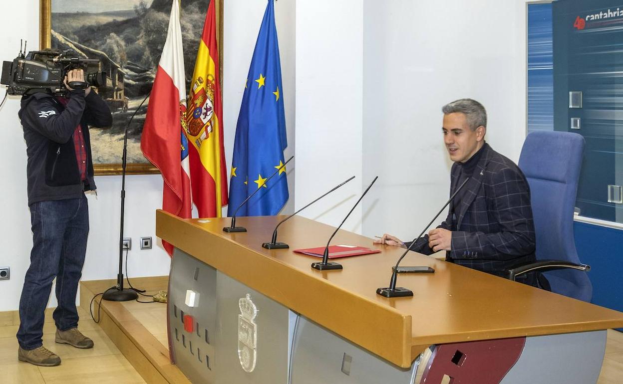 Zuloaga, hoy en rueda de prensa