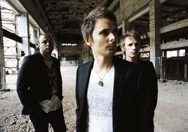 La banda Muse, con el líder Matt Bellamy en el centro