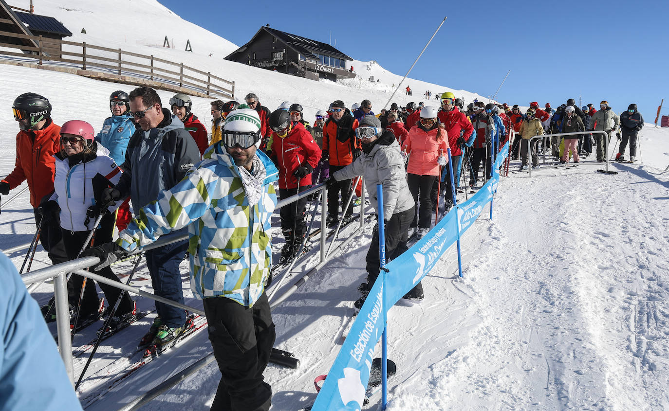 Emoción y colas en Alto Campoo