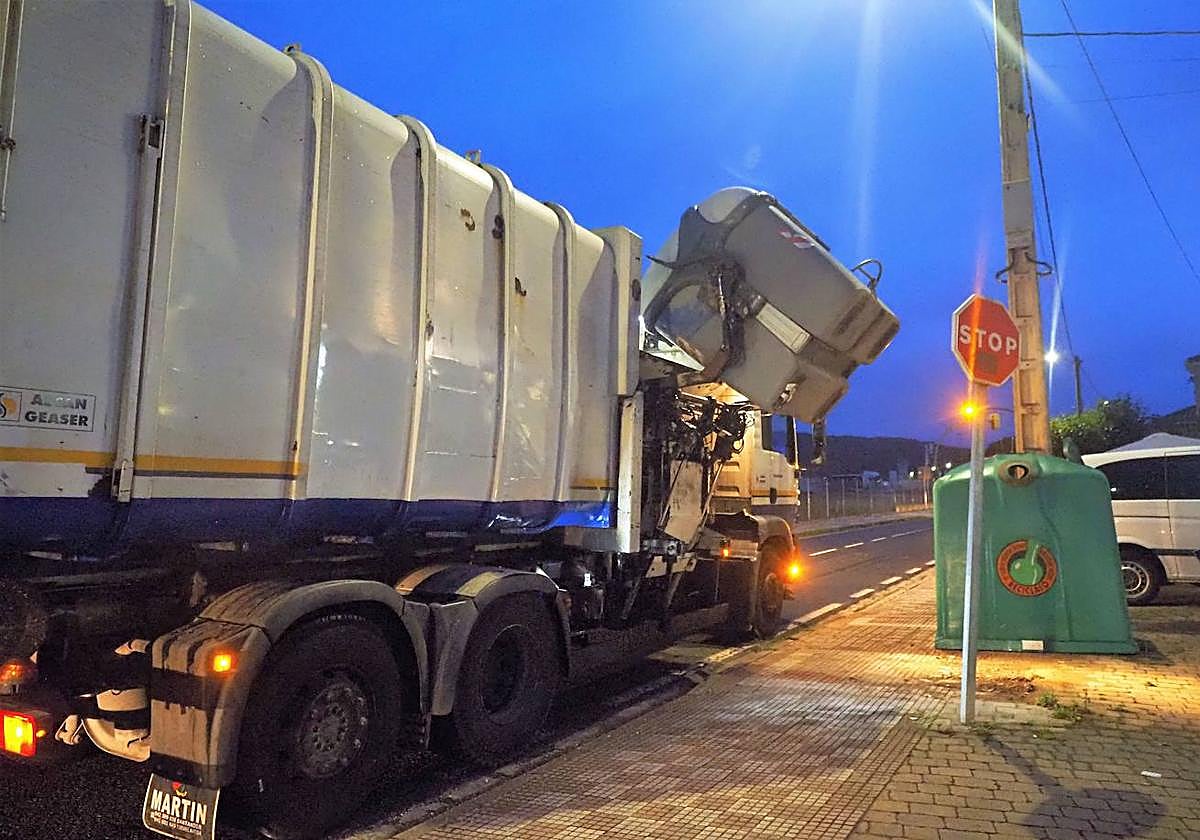 El nuevo contrato del servicio de recogida de basuras y limpieza viaria no fue adjudicado por Pleno