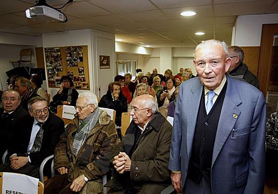 Eufrasio Sainz en el homenaje que recibió hace unos años en el Centro de Mayores de La Inmobiliaria