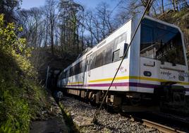 Un tren de la flota actual, en Virgen de la Peña