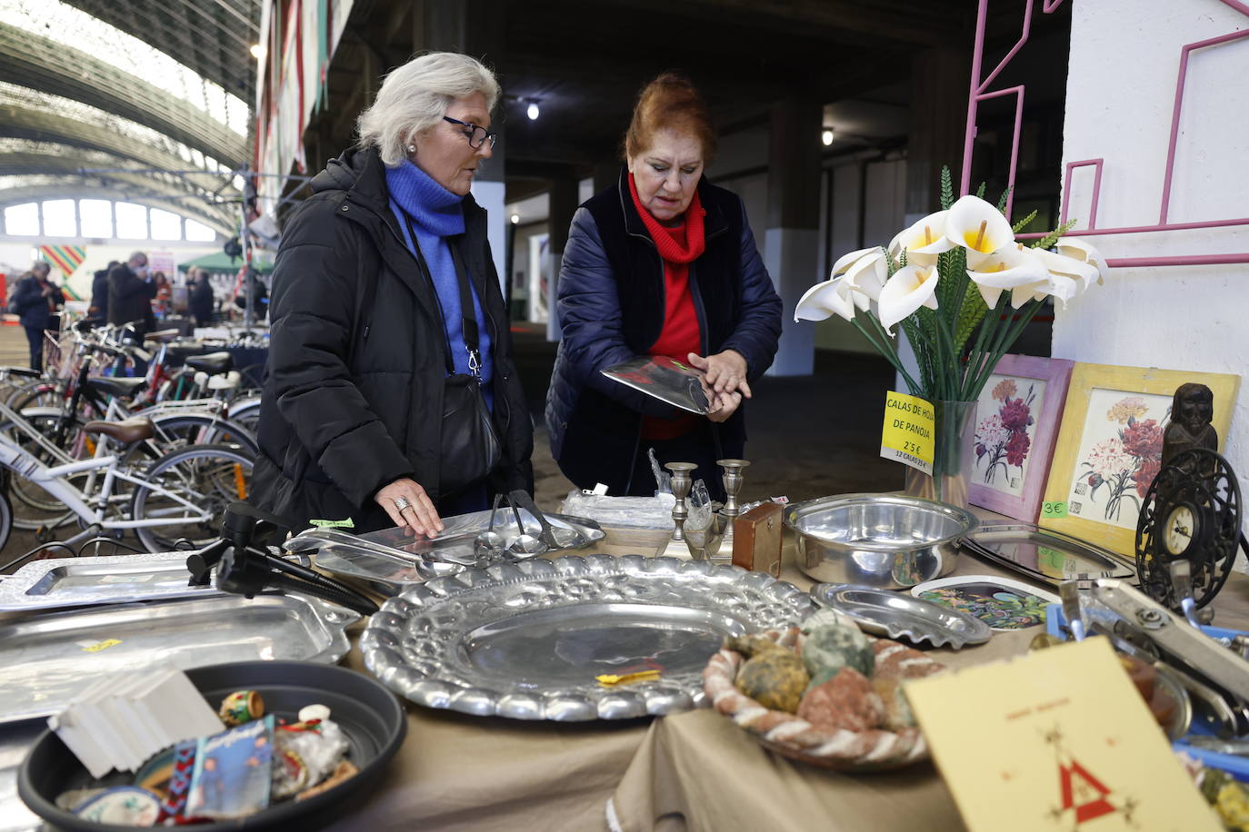 La muestra pretende concienciar al visitante de la importancia del reciclaje. 