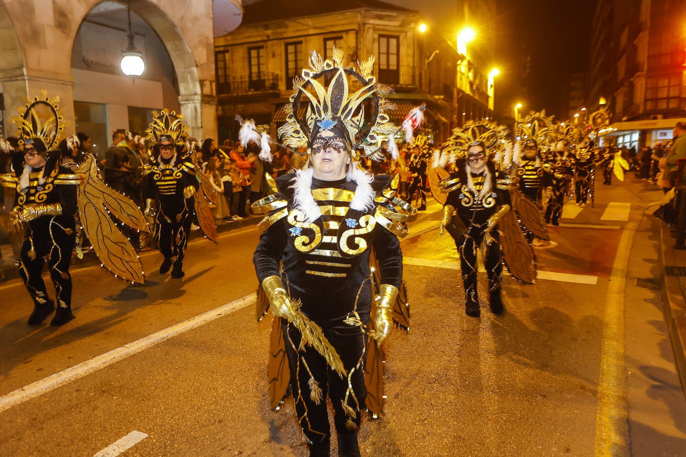 Desfile por las calles de Torrelavega.