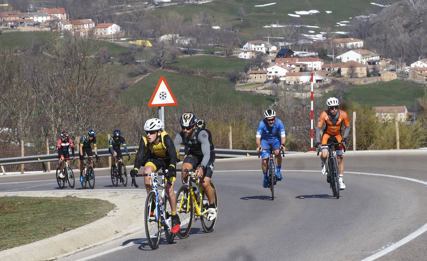 Las imágenes del Triatlón Blanco de Reinosa