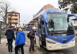 Autobús de la línea Castro-Bilbao.