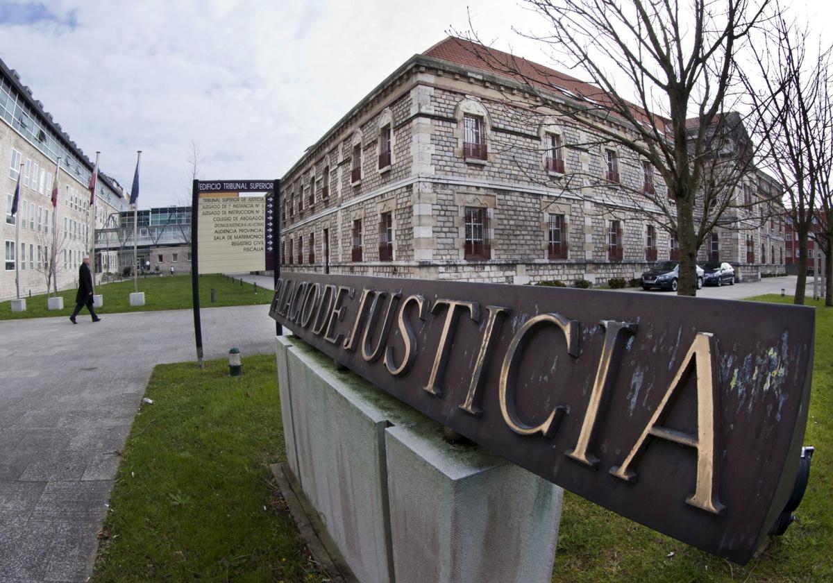 La huelga de letrados impide al TSJC decidir si refuerza el Juzgado que lleva la investigación